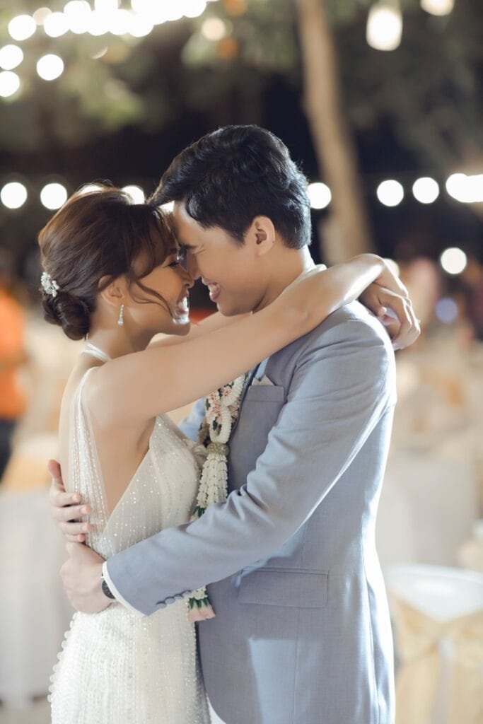 happy couple in thailand